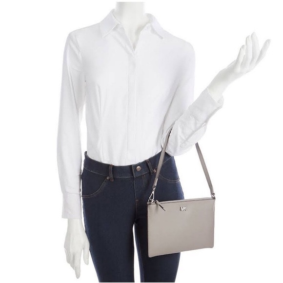 MICHAEL KORS
Medium Convertible Leather Pouch- Pearl Grey - Picture 16 of 16